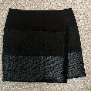 WHITE HOUSE BLACK MARKET black mixed textured skirt. BRAND NEW WITH TAGS size 8